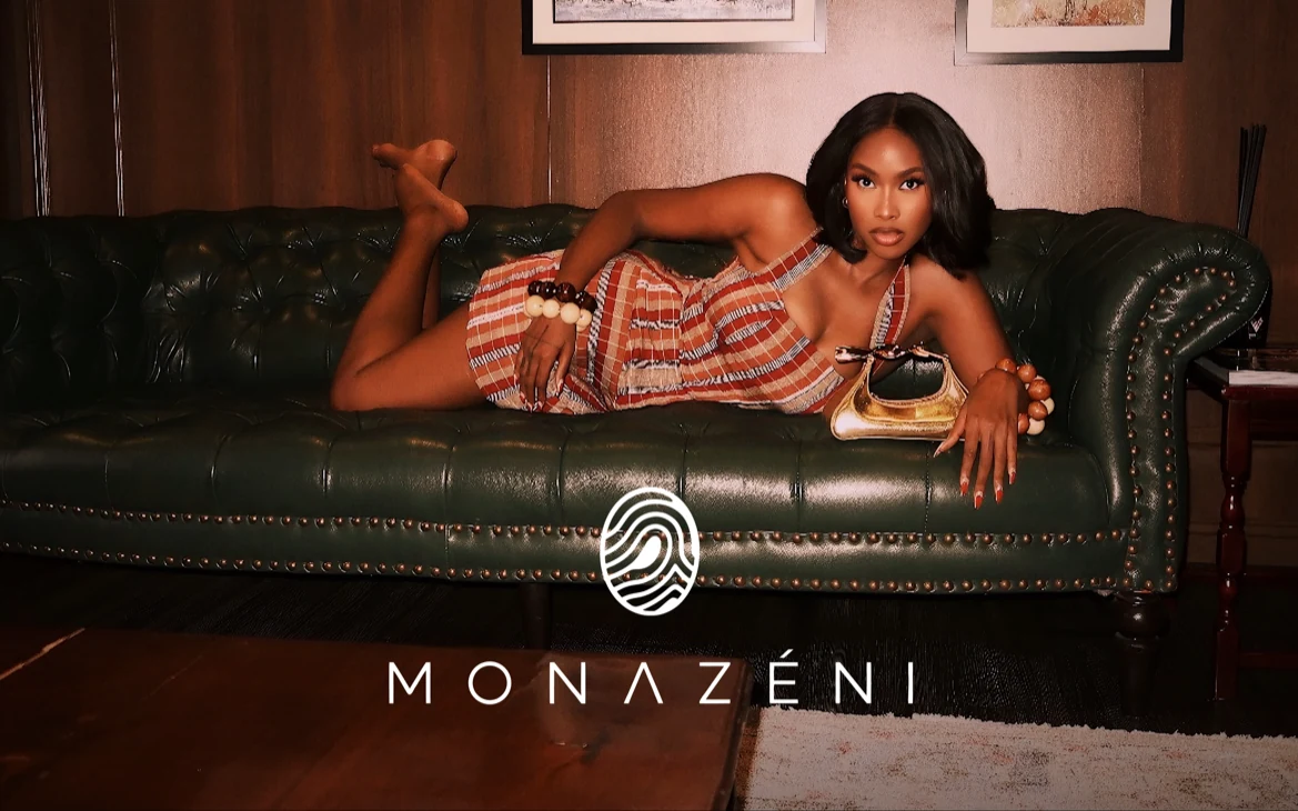 Monazeni website design